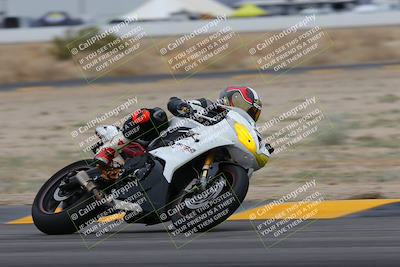 media/Jan-14-2023-SoCal Trackdays (Sat) [[497694156f]]/Turn 4 Set 2 (1030am)/